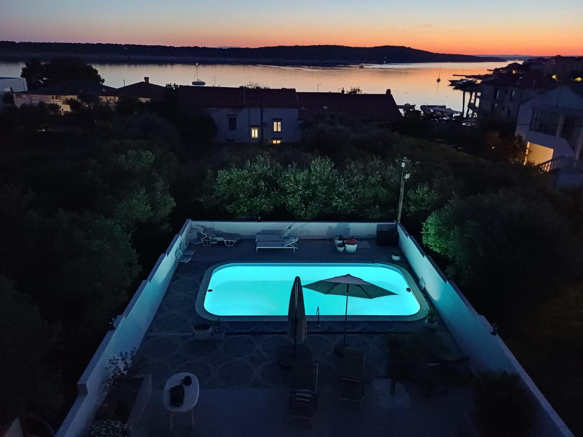 Casa Surya - Apartments With Sea View And Swimming Pool Barbat na Rabu Εξωτερικό φωτογραφία